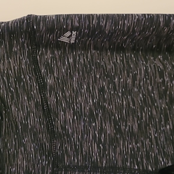 3/$27 RBX crop leggings - Picture 2 of 4